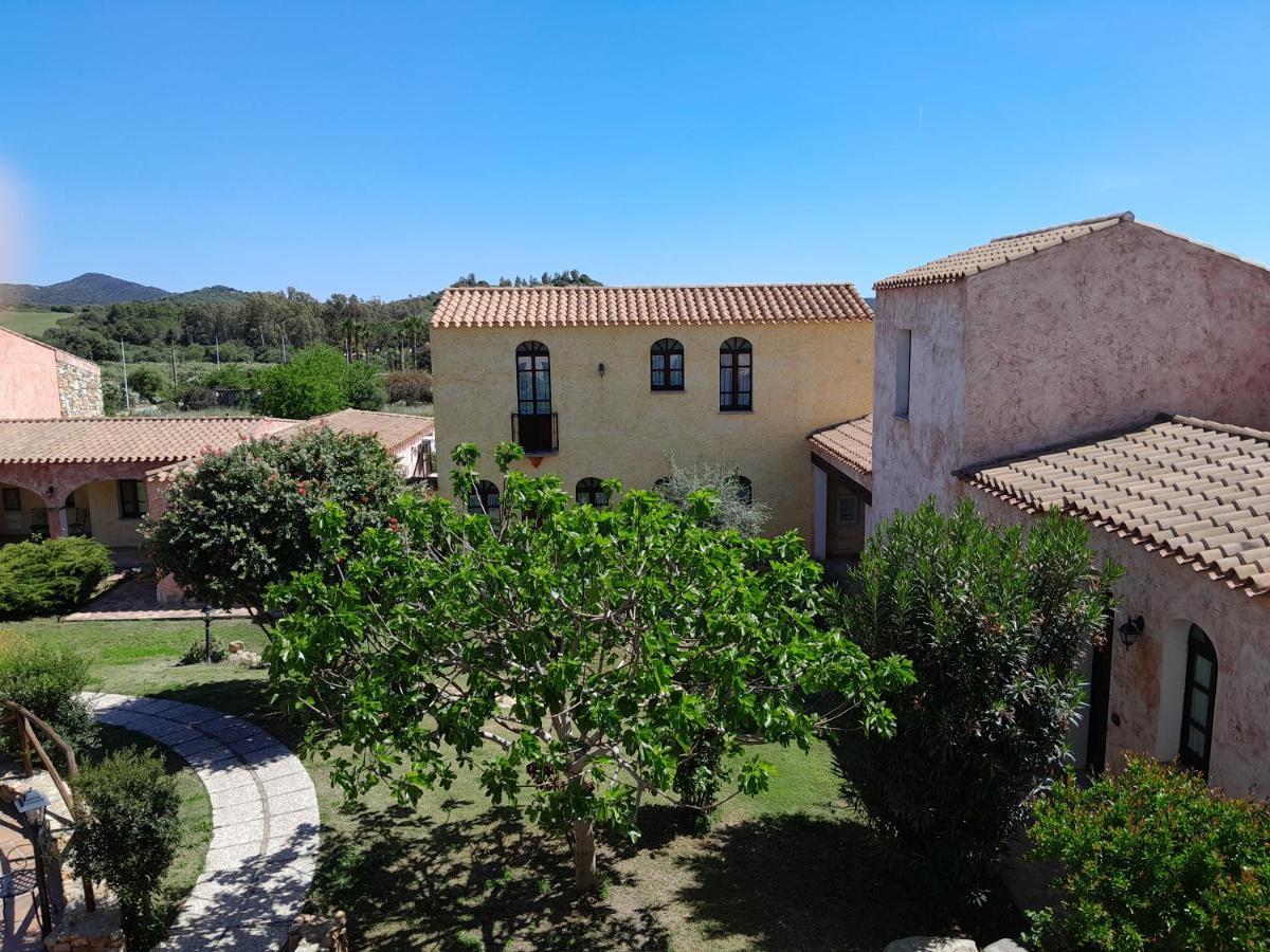 Hotel La Corte Rosada Villasimius Exterior foto